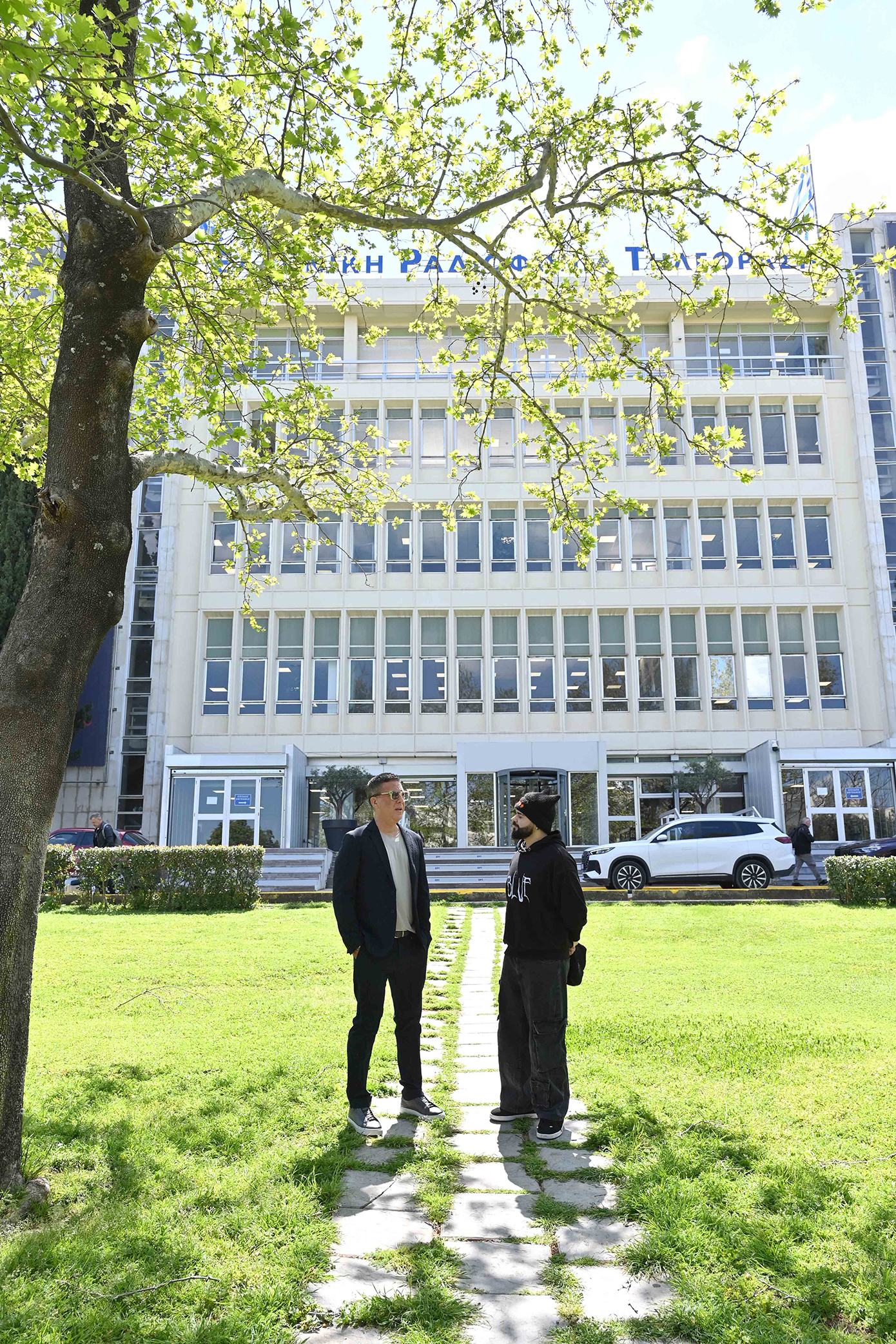 Eurovision 2026: Ο Akylas συνάντησε τον Ζέλικο Γιοκσίμοβιτς στο Ραδιομέγαρο της ΕΡΤ