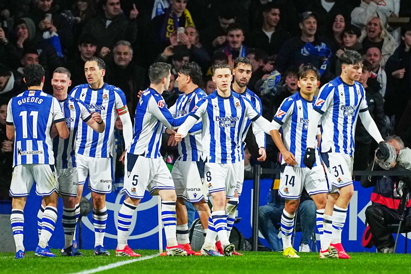 Ρεάλ Σοσιεδάδ: Ο 19χρονος Αγκίρε έκανε ντεμπούτο και οι φίλοι του έστησαν γλέντι!