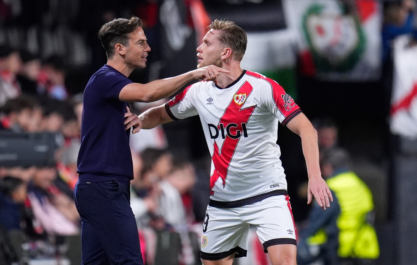 Προπονητής Ράγιο Βαγιεκάνο: Το πρώτο βήμα κόντρα στην ΑΕΚ, θέλουμε να κατακτήσουμε το Europa Conference League