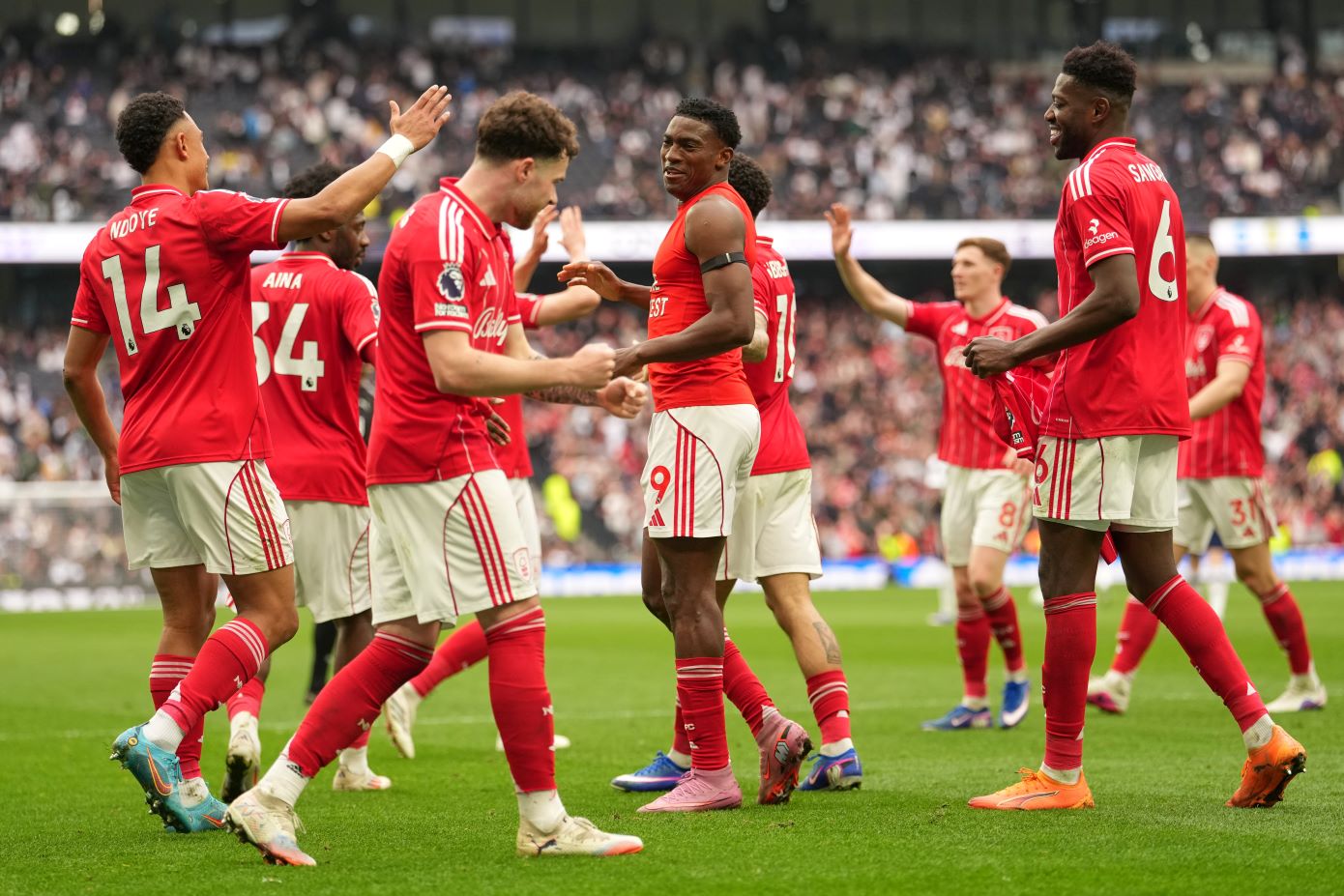 Premier League: Νότιγχαμ Φόρεστ διέλυσε με 5-0 την Σάντερλαντ εκτός έδρας και έκανε βήμα παραμονής