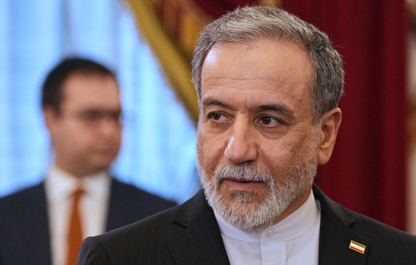 Αραγτσί: Εξετάζουμε το αίτημα Τραμπ για νέες διαπραγματεύσεις