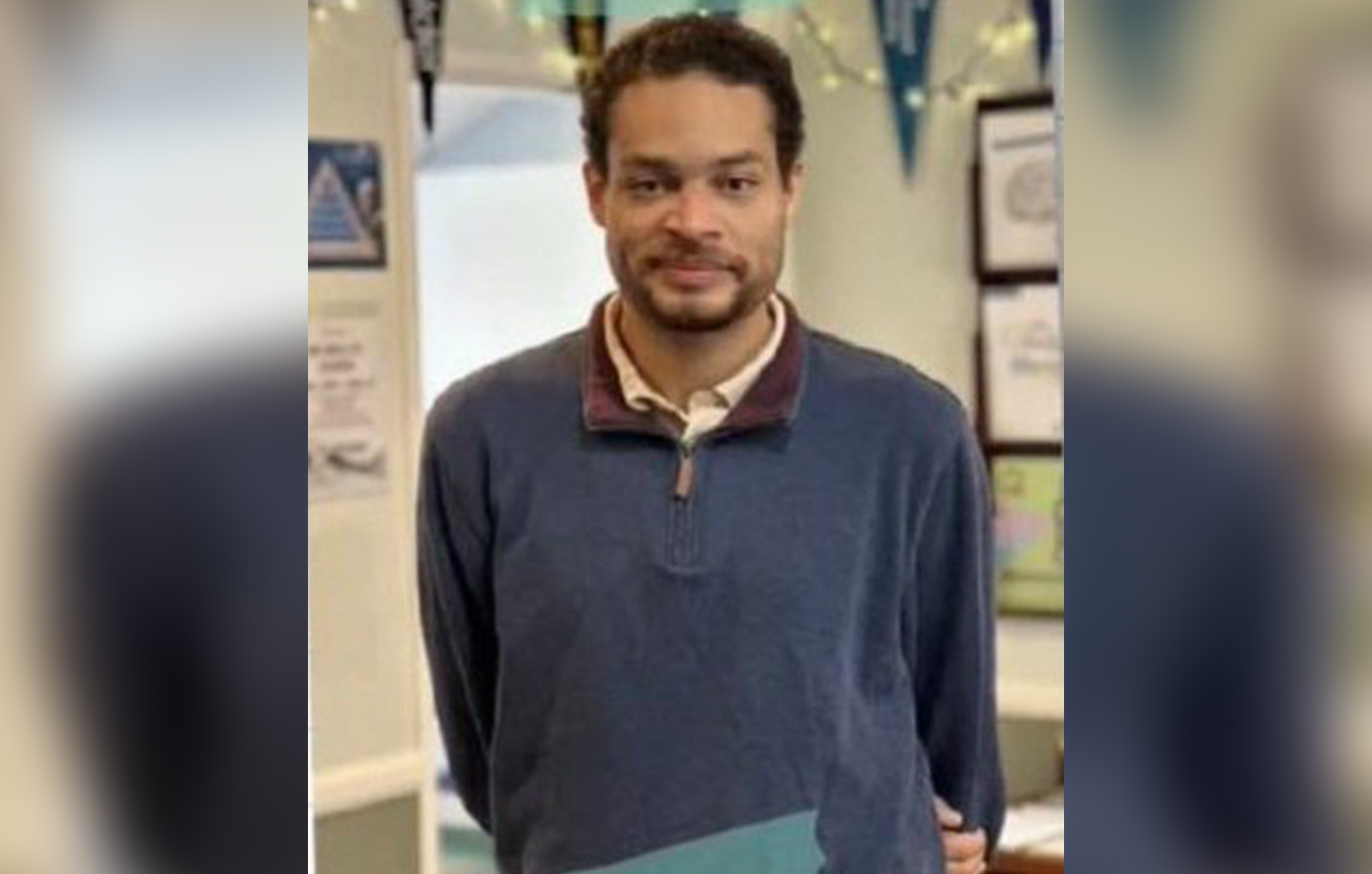 Για απόπειρα δολοφονίας του προέδρου Ντόναλντ Τραμπ και οπλοκατοχή κατηγορείται ο άνδρας που εισέβαλε στο δείπνο