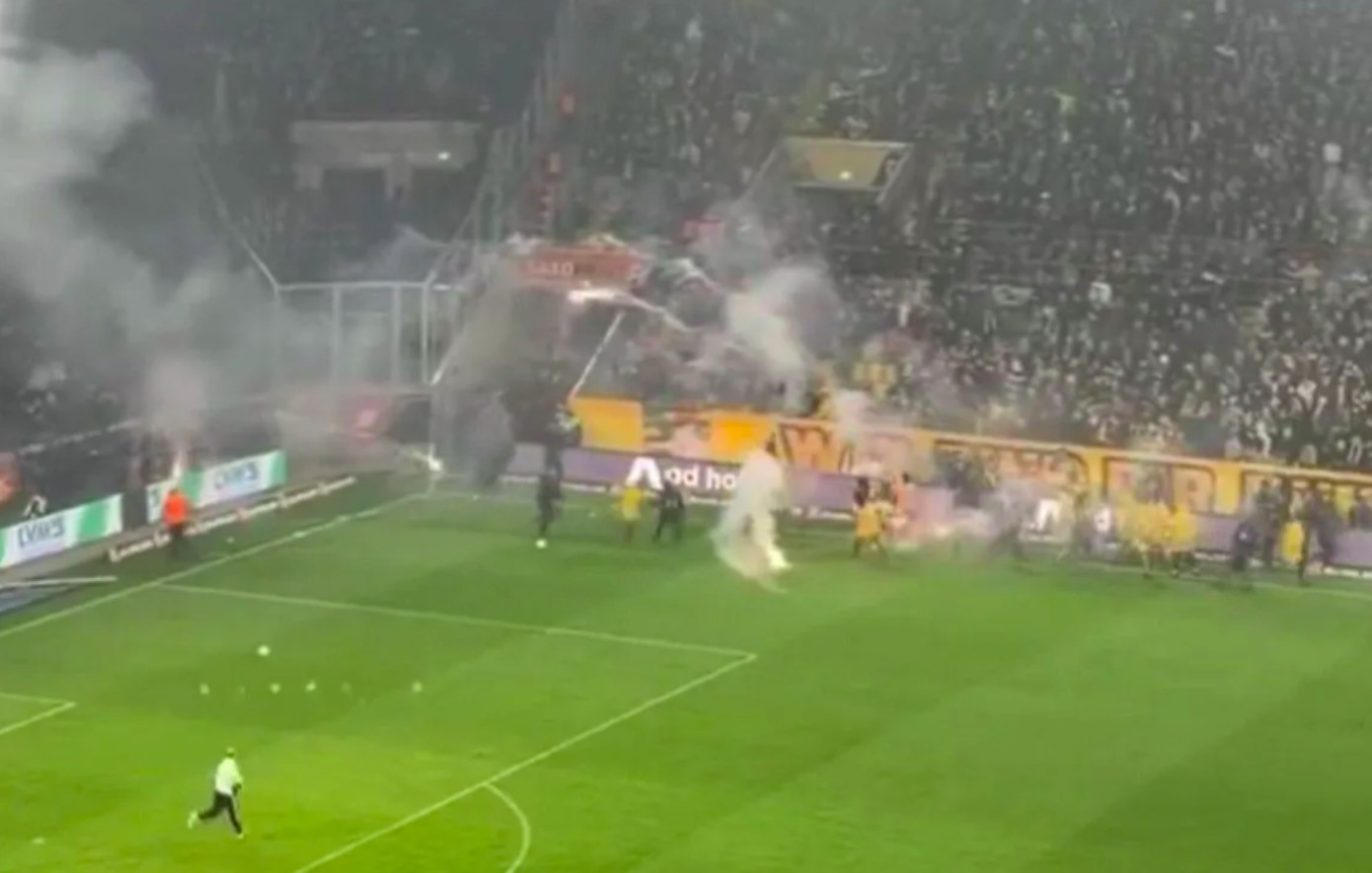 Γερμανία: Διακόπηκε το Ντιναμό Δρέσδης &#8211; Χέρτα Βερολίνου λόγω σοβαρών επεισοδίων