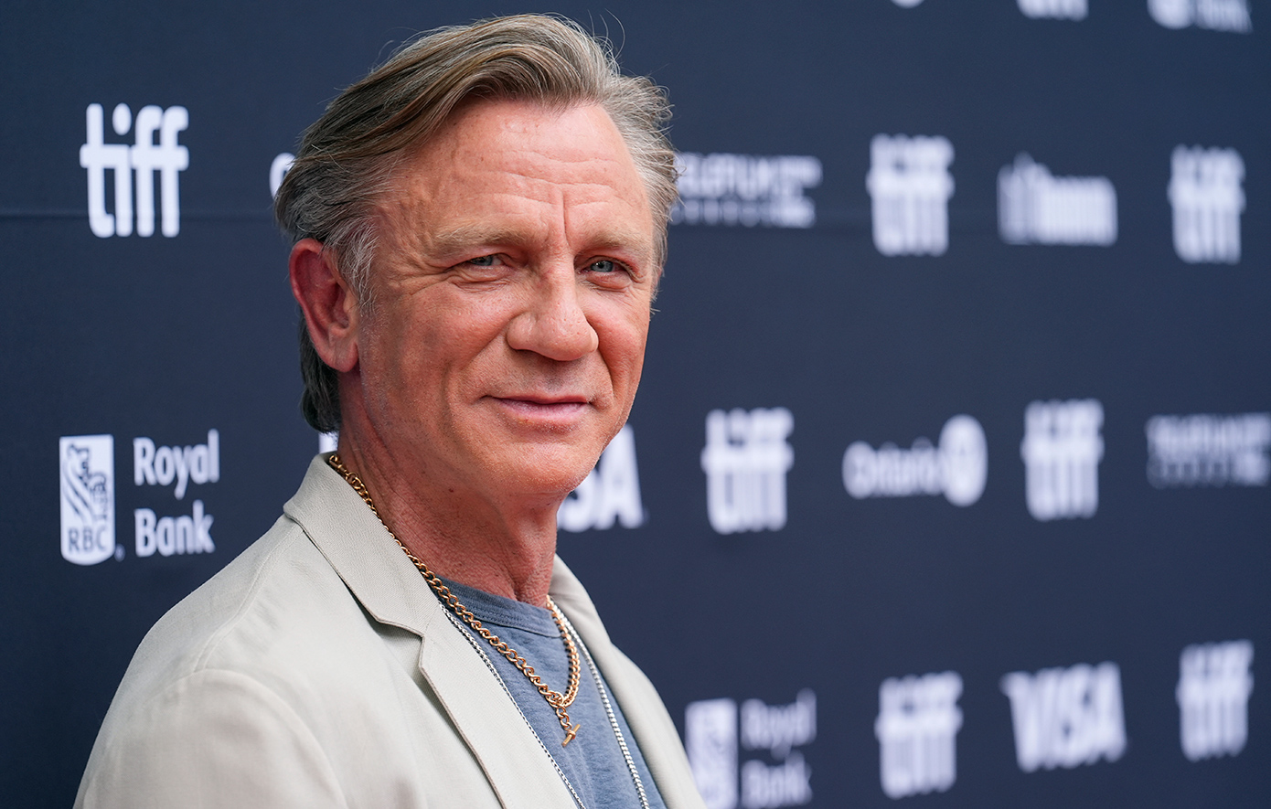 Ο Ντάνιελ Κρεγκ στον ρεπόρτερ Γρηγόρη Μπάκα: «Λατρεύω την Ελλάδα &#8211; Δεν έχω ιδέα ποιος είσαι»