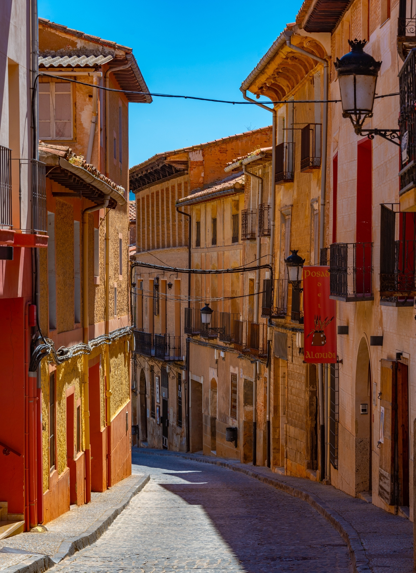 Νταρόκα, Ισπανία