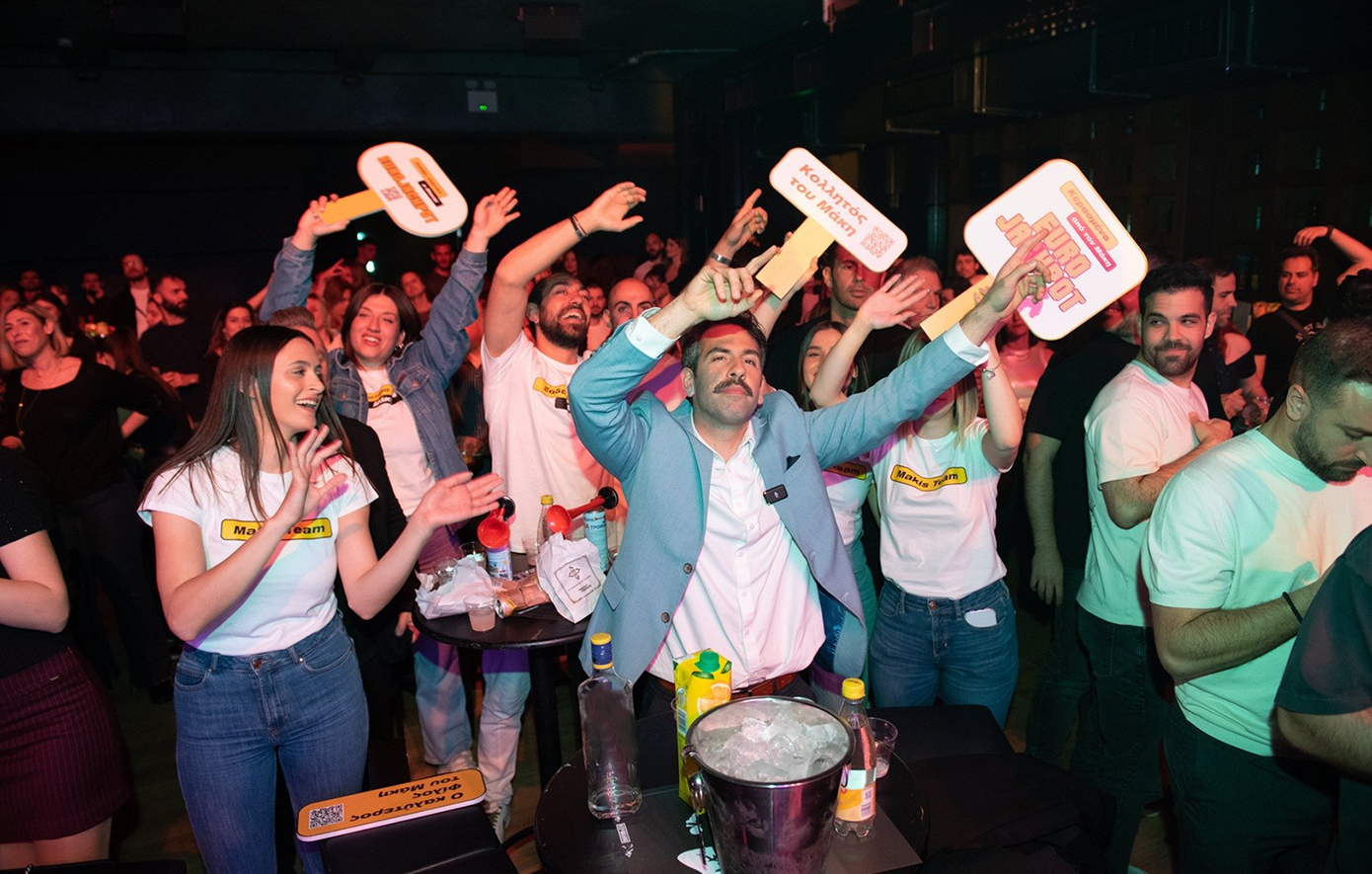 Μάκης is back – Κέρδισε το Εurojackpot και συνεχίζει να το γιορτάζει κερνώντας τους πάντες - Δείτε τι έγινε στη θεαματική επίσκεψή του στο Fuzz Club