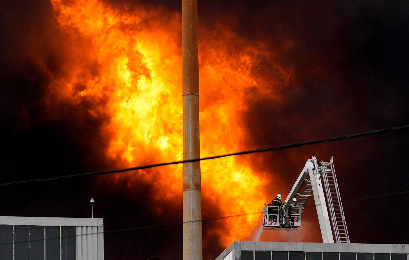 Τραγωδία στη Μόσχα: Τουλάχιστον 7 νεκροί από φωτιά σε υπό κατασκευή κτίριο
