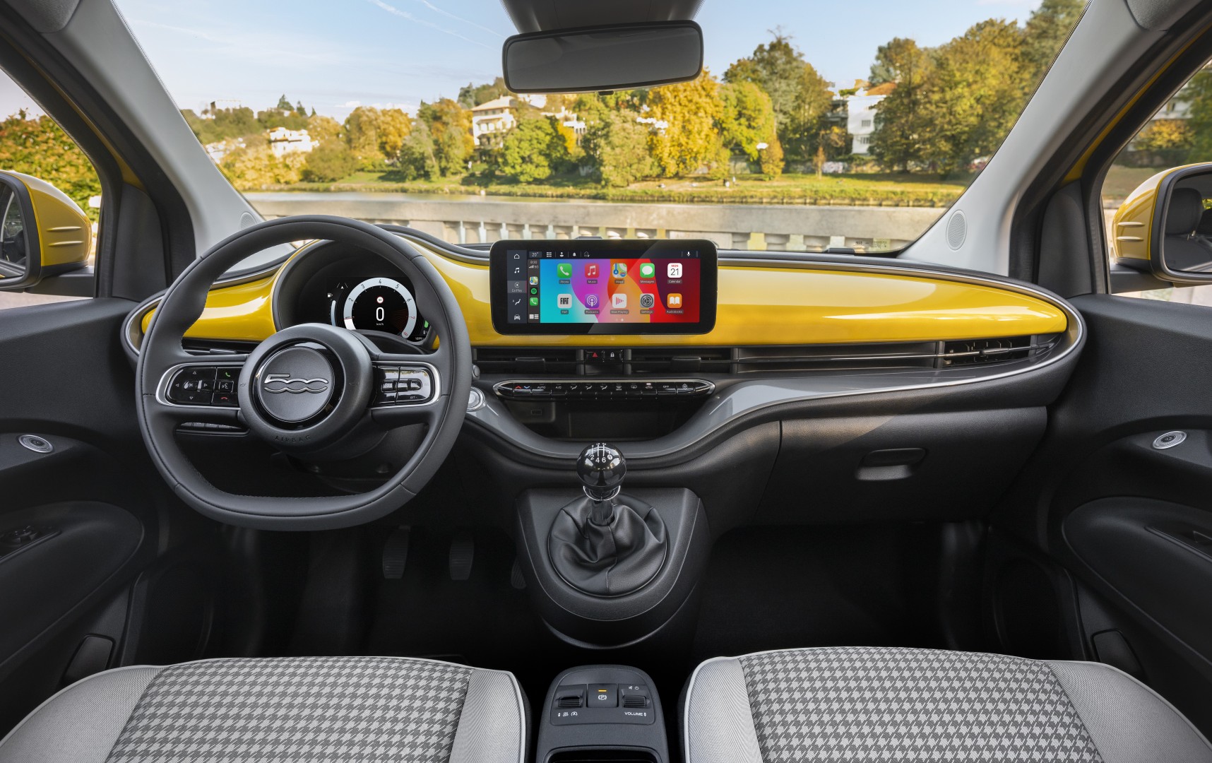 Στην Ελλάδα το νέο Fiat 500 Hybrid