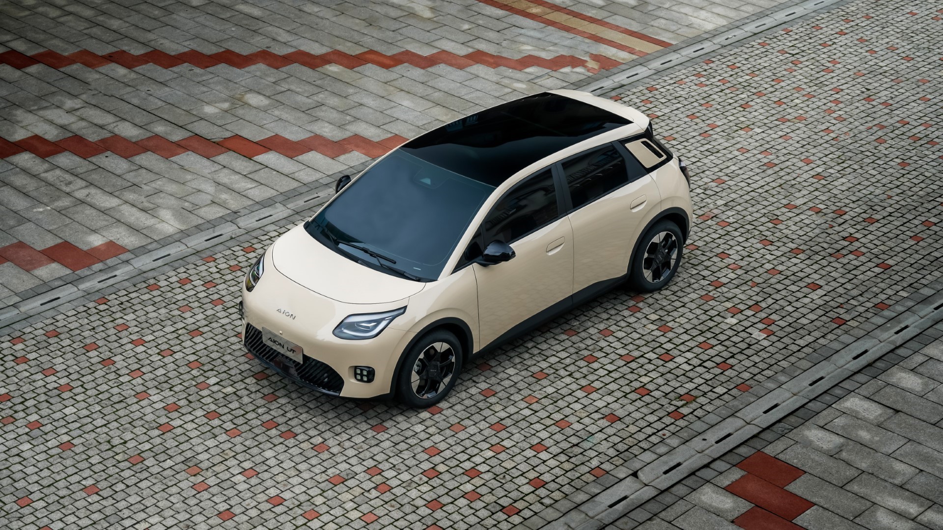 Στην Ελλάδα το νέο GAC Aion UT