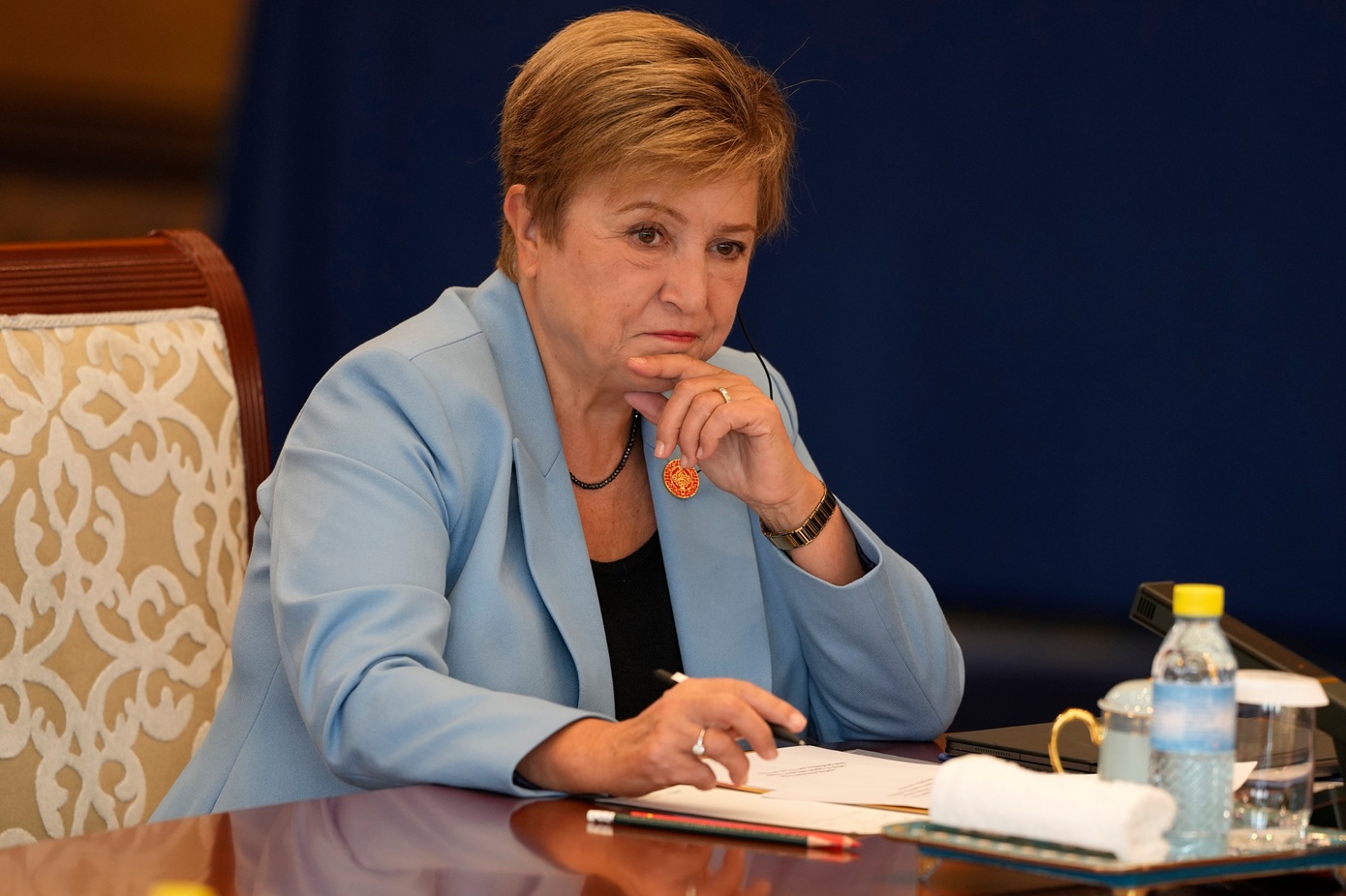 Το ΔΝΤ προβλέπει υψηλότερο πληθωρισμό και χαμηλότερη ανάπτυξη λόγω του πολέμου στο Ιράν