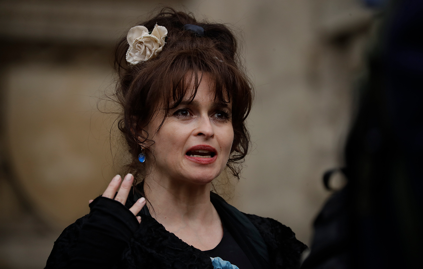 Αποχώρησε η Έλενα Μπόναμ Κάρτερ από το «White Lotus», μόλις ξεκίνησαν τα γυρίσματα της 4ης σεζόν -Τι συνέβη