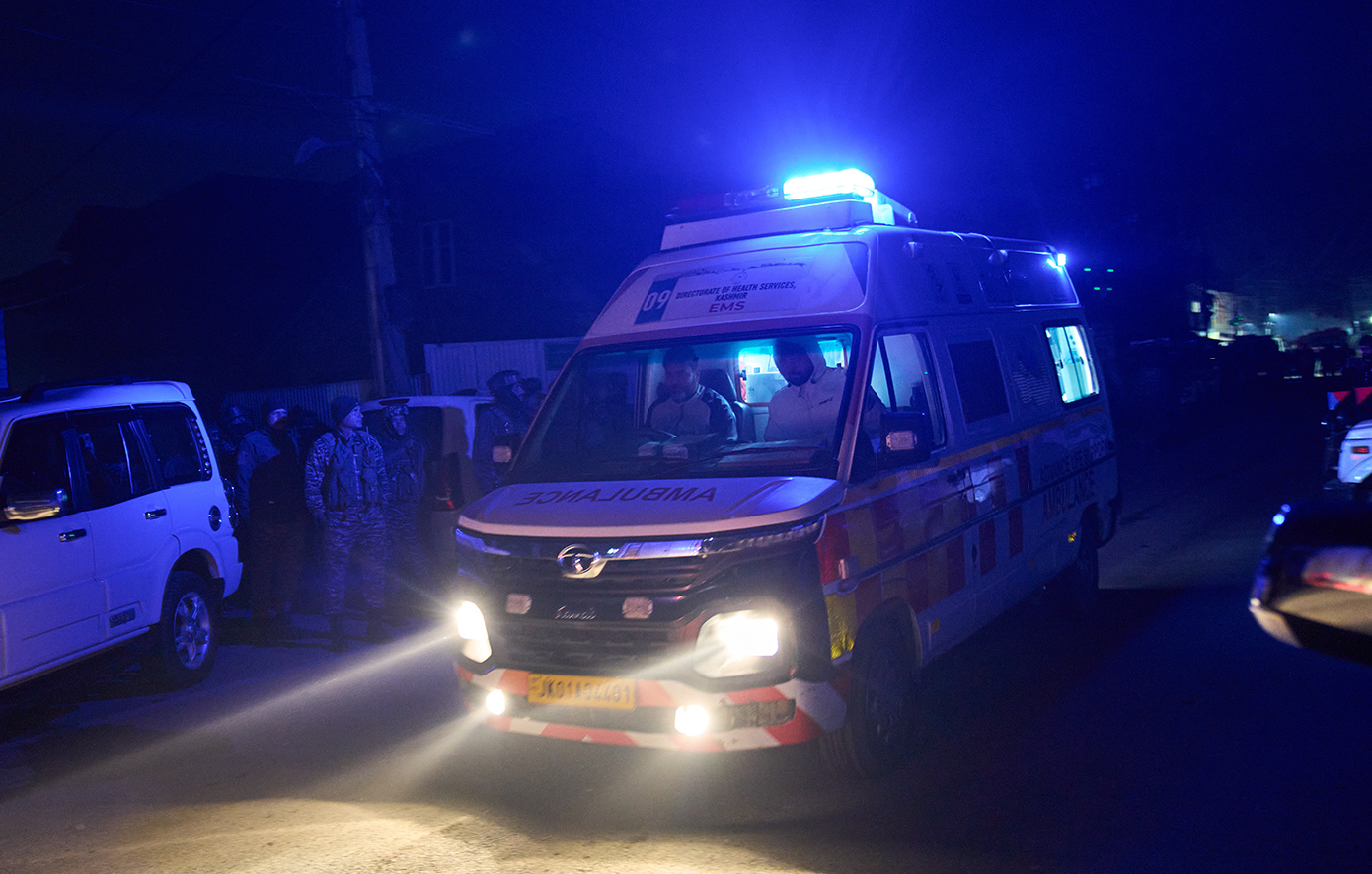 Ινδία: Δέκα εργάτες νεκροί από σφοδρή έκρηξη στο εργοστάσιο της Vedanta