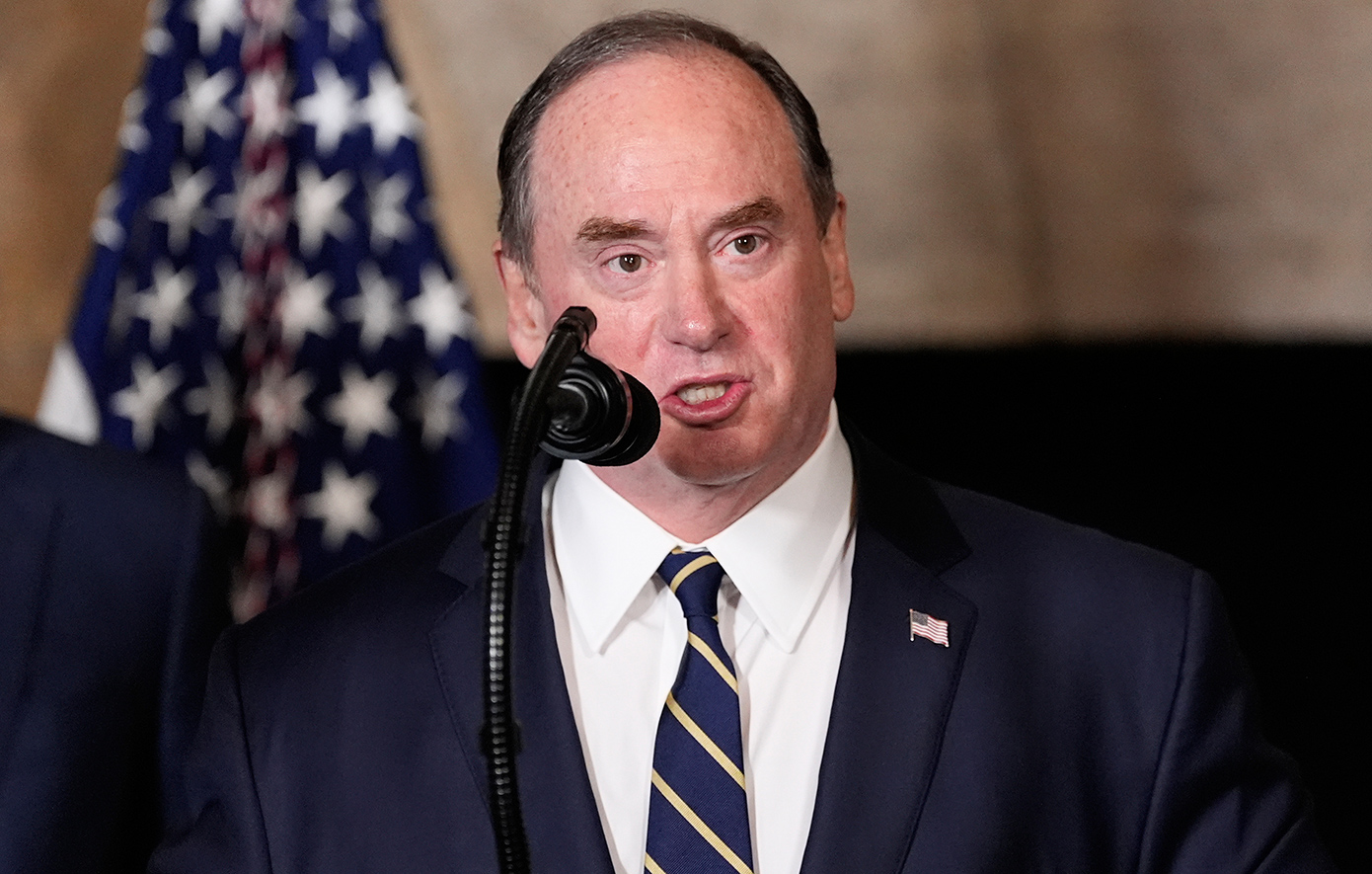 «Δεν κατάλαβε ότι δεν ήταν το αφεντικό» &#8211; Γιατί αναγκάστηκε σε παραίτηση ο υπουργός Ναυτικού των ΗΠΑ