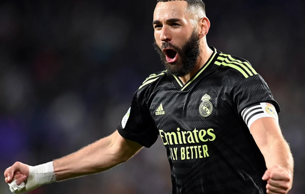 Escort και ποδοσφαιριστές: Από τον Τέρι και τον Ρούνεϊ μέχρι τον Μπενζεμά και τους&#8230; Ρονάλντο