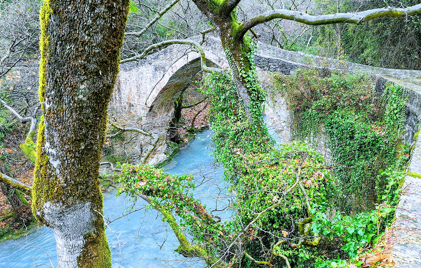 Λούσιος ποταμός Λούσιος ποταμός