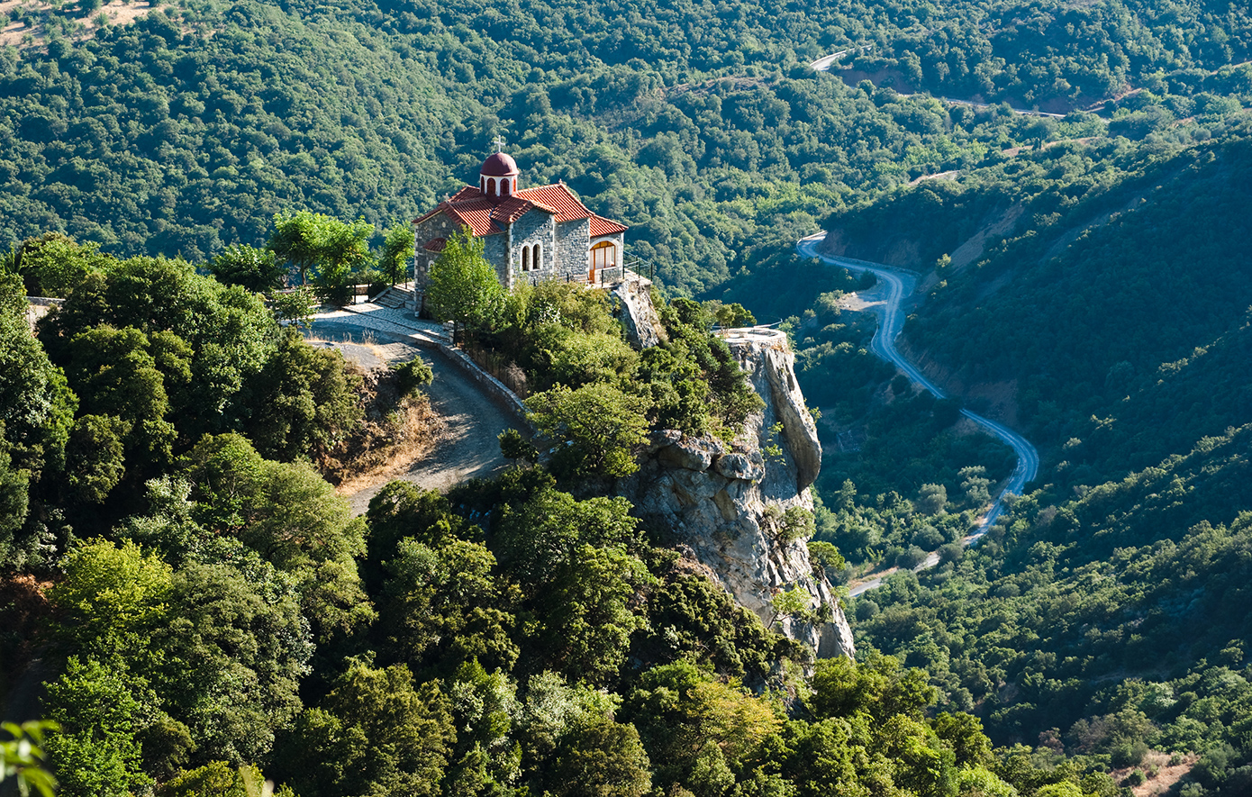 Άνοιξη στον Λούσιο ποταμό: Εκεί που η άγρια φύση της Αρκαδίας συναντά την Ιστορία