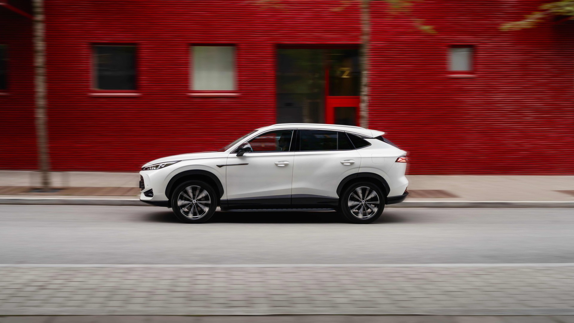 MG HS PHEV+: Με 272 ίππους και αυτονομία έως 1.065 χιλιόμετρα