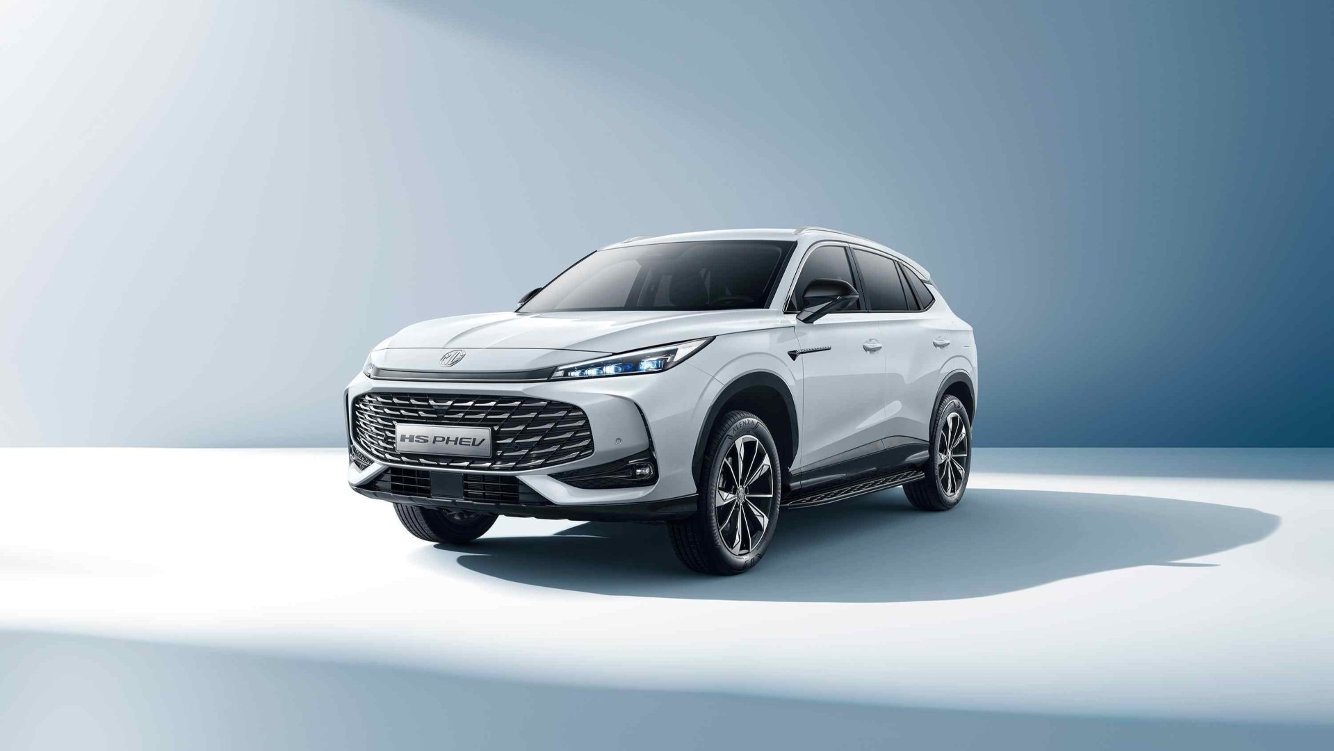 MG HS PHEV+: Με 272 ίππους και αυτονομία έως 1.065 χιλιόμετρα