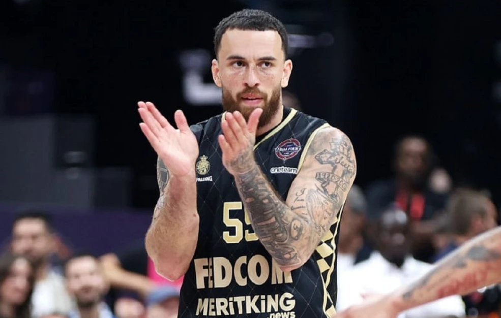 Ο Τζέιμς έριξε τη&#8230; βόμβα «Δεν θα μείνω στη Μονακό»