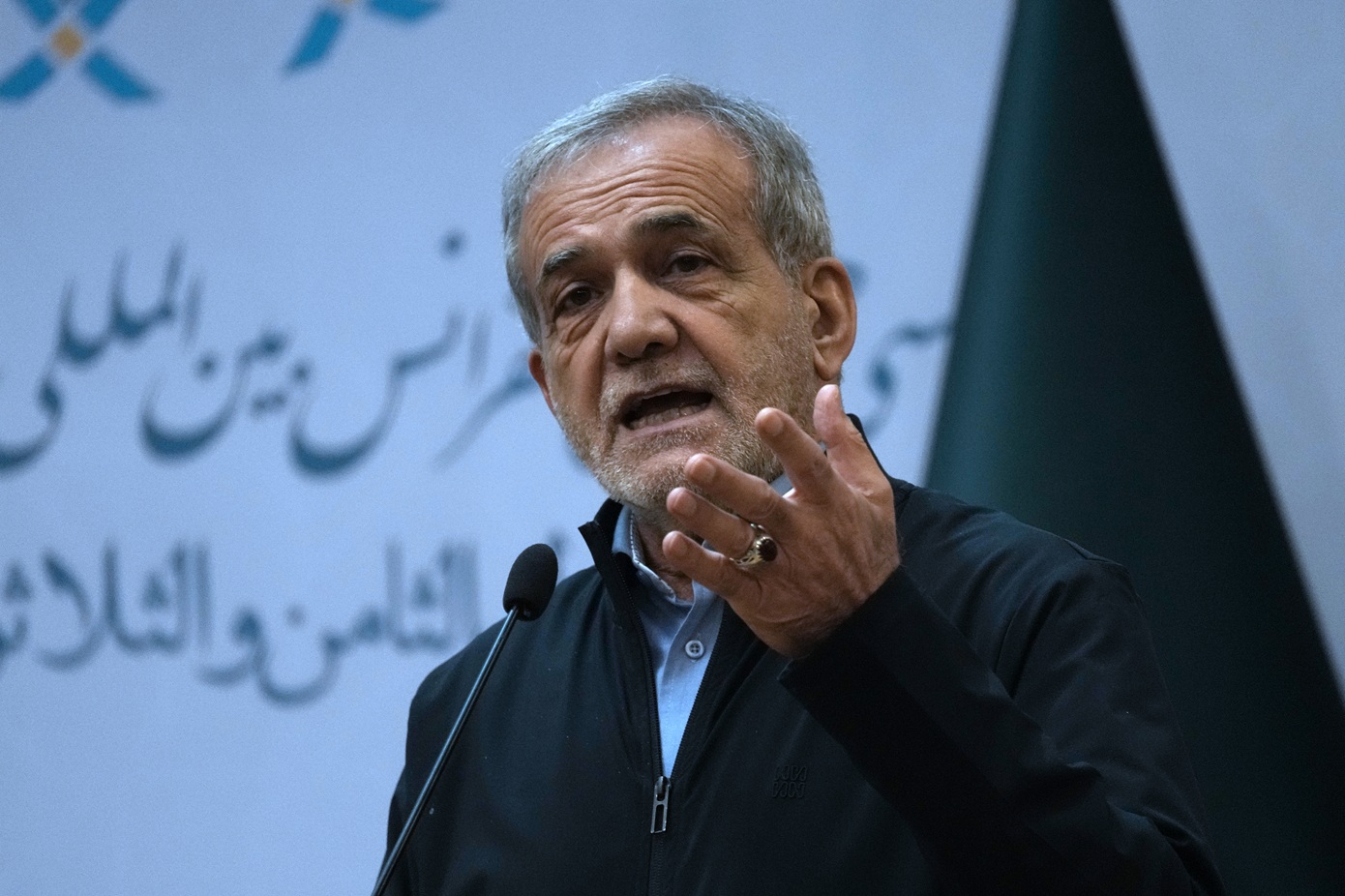 Πεζεσκιάν: Η κατάπαυση του πυρός στον Λίβανο αποτελεί μία από τις «βασικές προϋποθέσεις» στη συμφωνία με τις ΗΠΑ