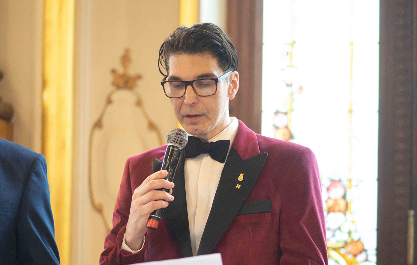 Νίκος Φλώρος Νίκος Φλώρος