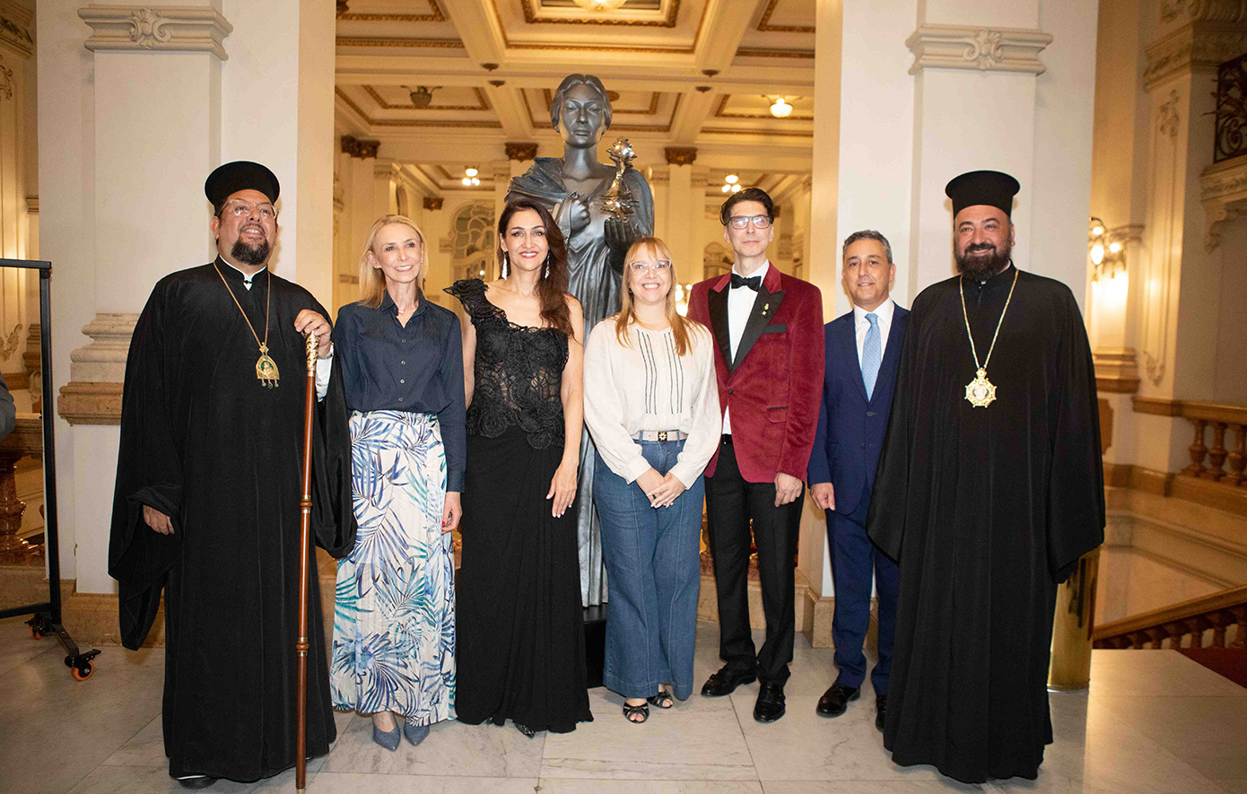 Νίκος Φλώρος Νίκος Φλώρος