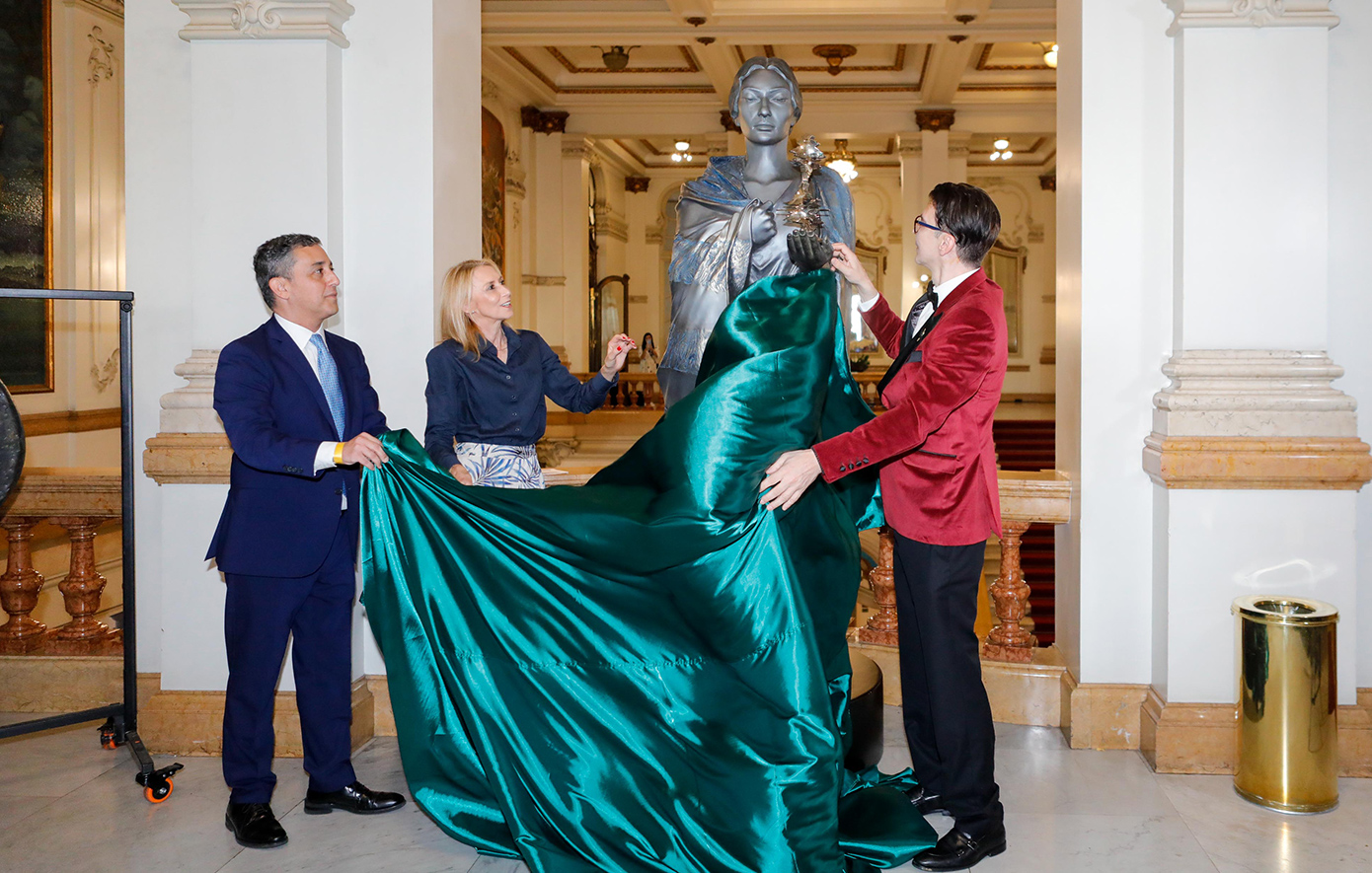 Νίκος Φλώρος Νίκος Φλώρος