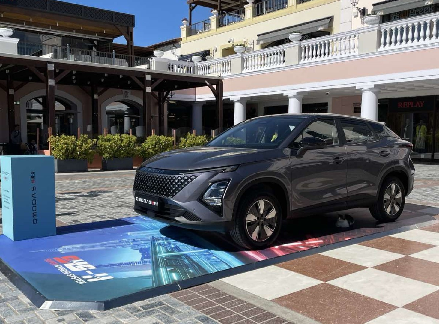 Το πλήρως υβριδικό Omoda 5 SHS-H στο Designer Outlet Athens Το πλήρως υβριδικό Omoda 5 SHS-H στο Designer Outlet Athens