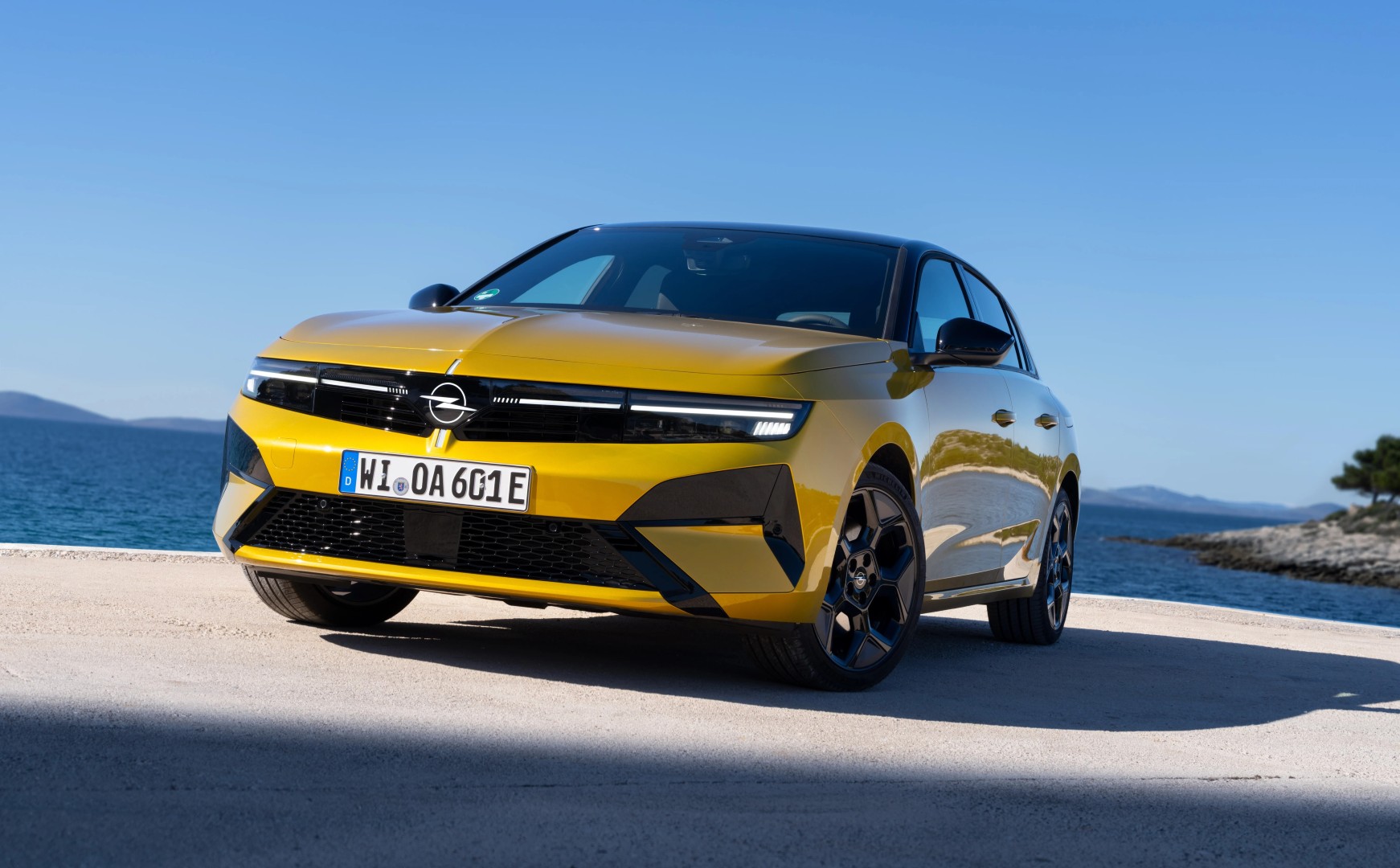 Opel: Το «κυνήγι καρχαριών» συνεχίζεται στο νέο Astra