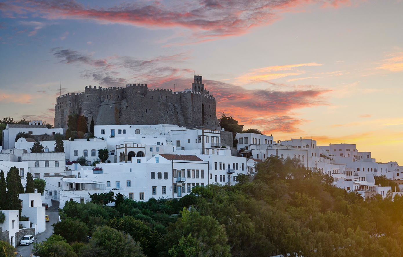 Πάσχα 2026: Πού γιόρτασε η ελληνική επιχειρηματική ελίτ &#8211; Τα ιστορικά αρχοντικά που άνοιξαν στην Πάτμο