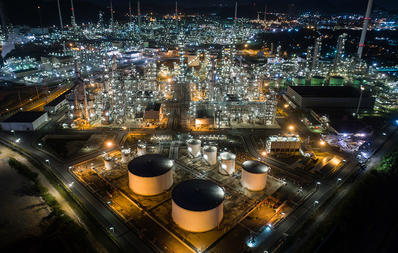 Εγκαταλείπουν τον Περσικό Κόλπο οι μεγάλες πετρελαϊκές: Επενδύσεις μαμούθ σε Βραζιλία και Αφρική λόγω του πολέμου