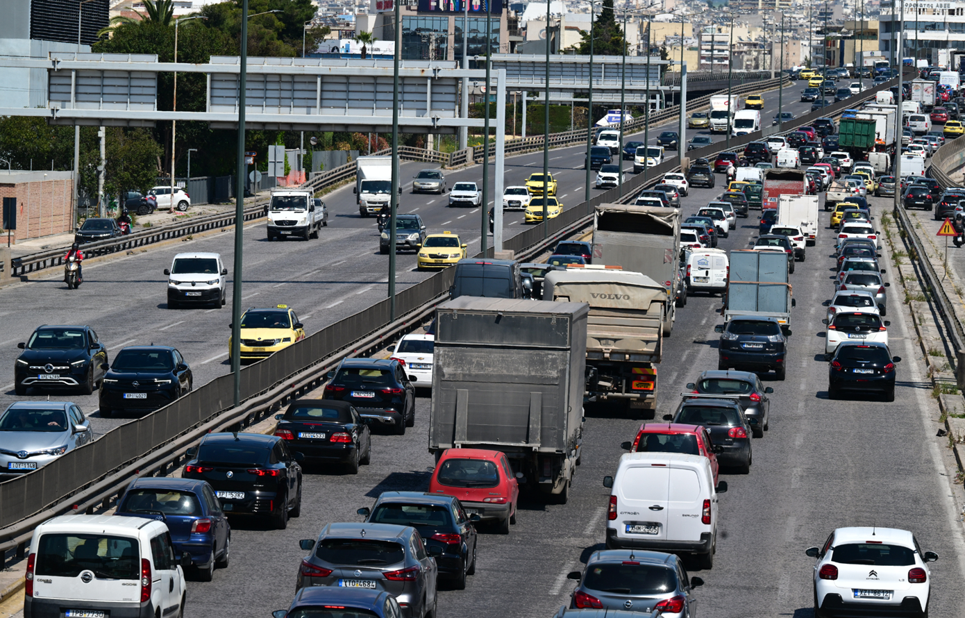 Κορυφώνεται η έξοδος των εκδρομέων του Πάσχα &#8211; Χάρτης με την κίνηση στους δρόμους