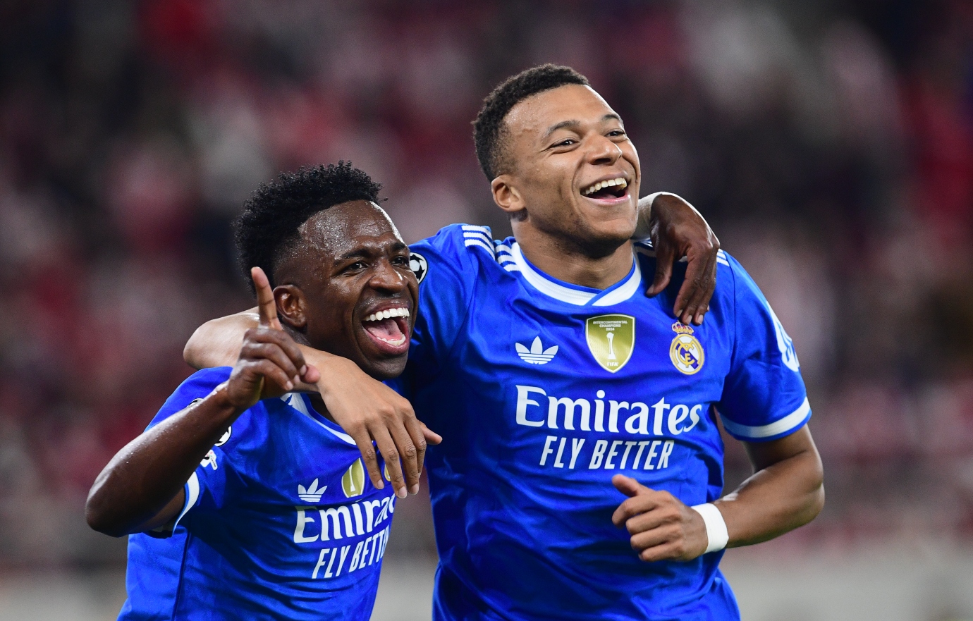 Ρεάλ Μαδρίτης: Οι σταρ της «Βασίλισσας» ψηφίζουν παραμονή του Αρμπελόα