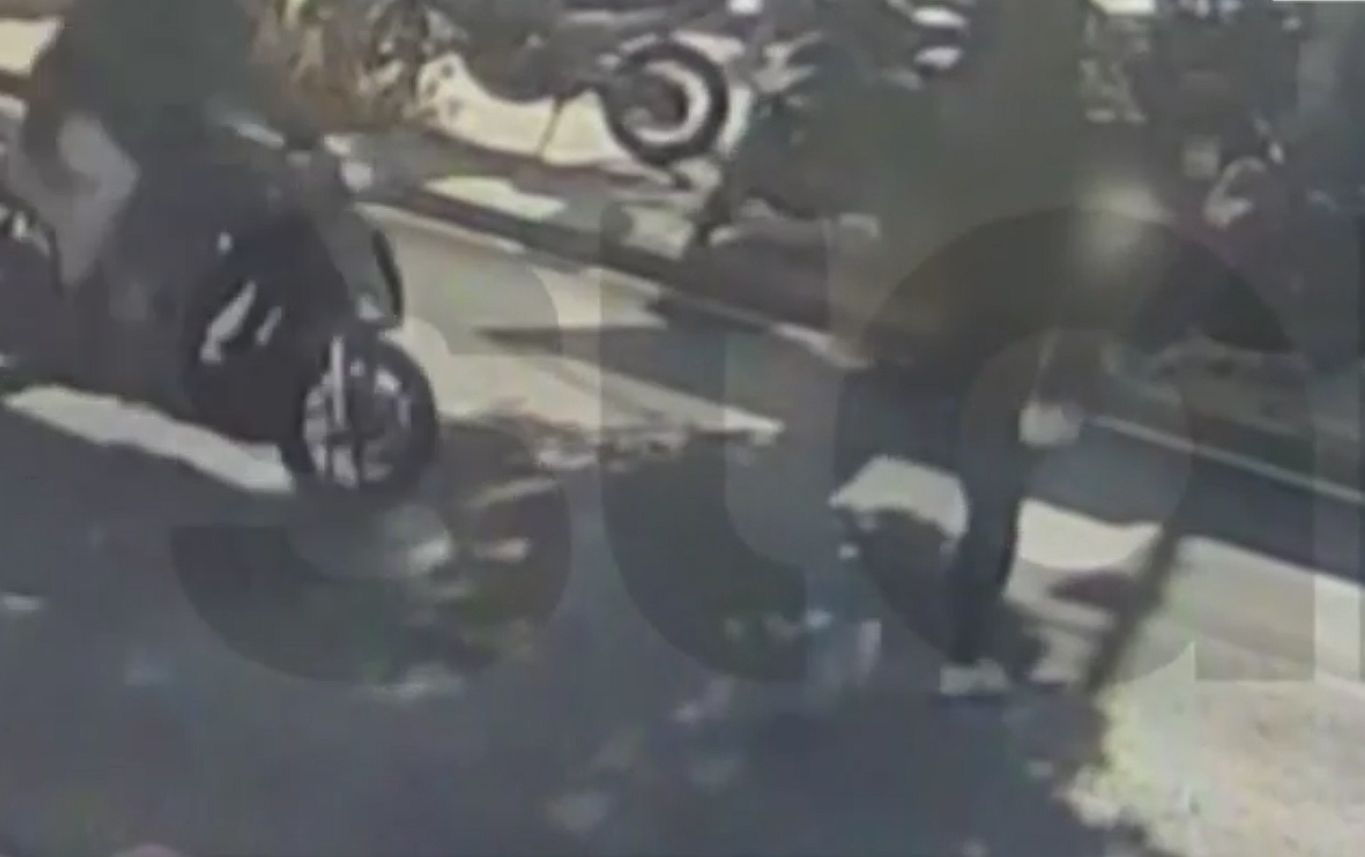 Συγκλονίζουν οι γονείς της 16χρονης που νοσηλεύεται στη ΜΕΘ του ΚΑΤ: «Παρατάμε στο έλεος μια ζωή και αυτός ο κύριος τι κάνει;»