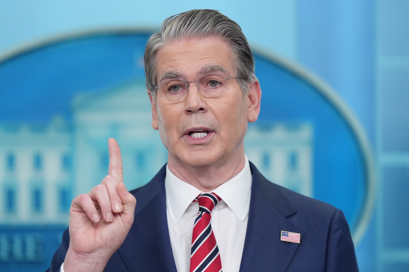 Μπέσεντ: «Θα συνεχίσουμε τον αποκλεισμό των ιρανικών λιμανιών» &#8211; Ενισχύεται η πίεση προς το Ιράν