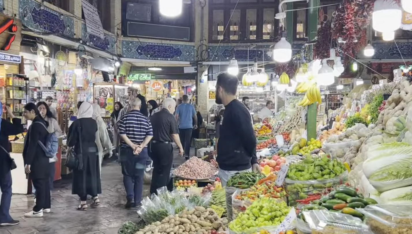 Το Ιράν λιμοκτονεί: «Χρυσάφι» πληρώνουν οι πολίτες για λίγη τροφή