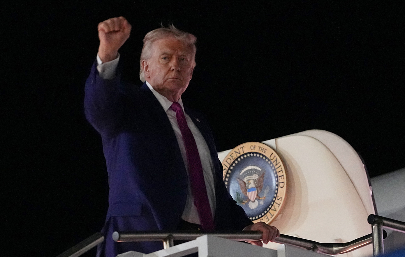 Αισιόδοξος ο Τραμπ για συμφωνία με το Ιράν το Σαββατοκύριακο &#8211; «Αγκάθι» το εμπλουτισμένο ουράνιο