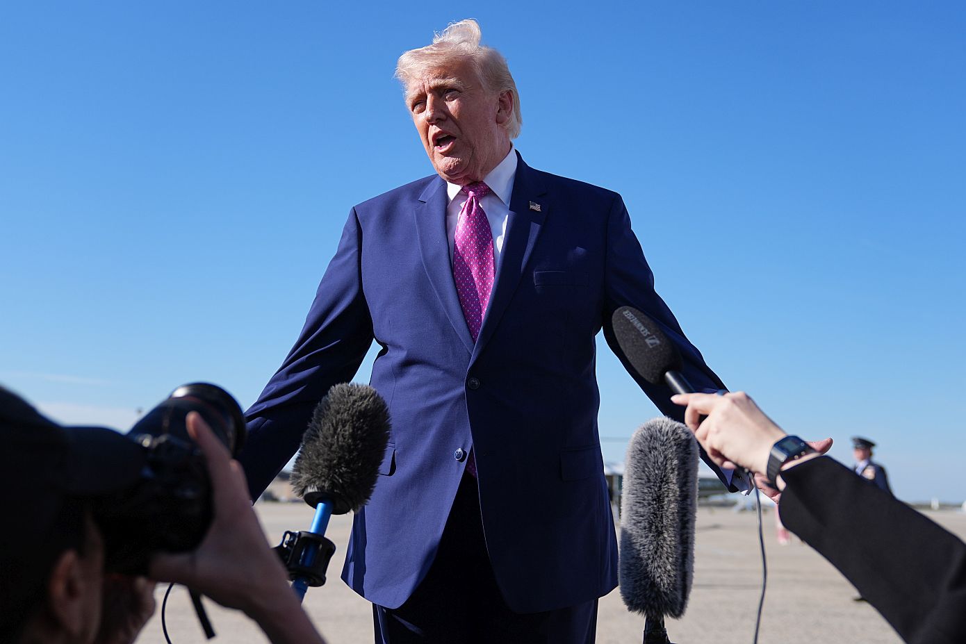 Τραμπ: Όλοι γνωρίζουν ότι το Ιράν χάνει και οι επί χρόνια «ηγέτες» τους δεν βρίσκονται πλέον μαζί μας, δόξα στον Αλλάχ!