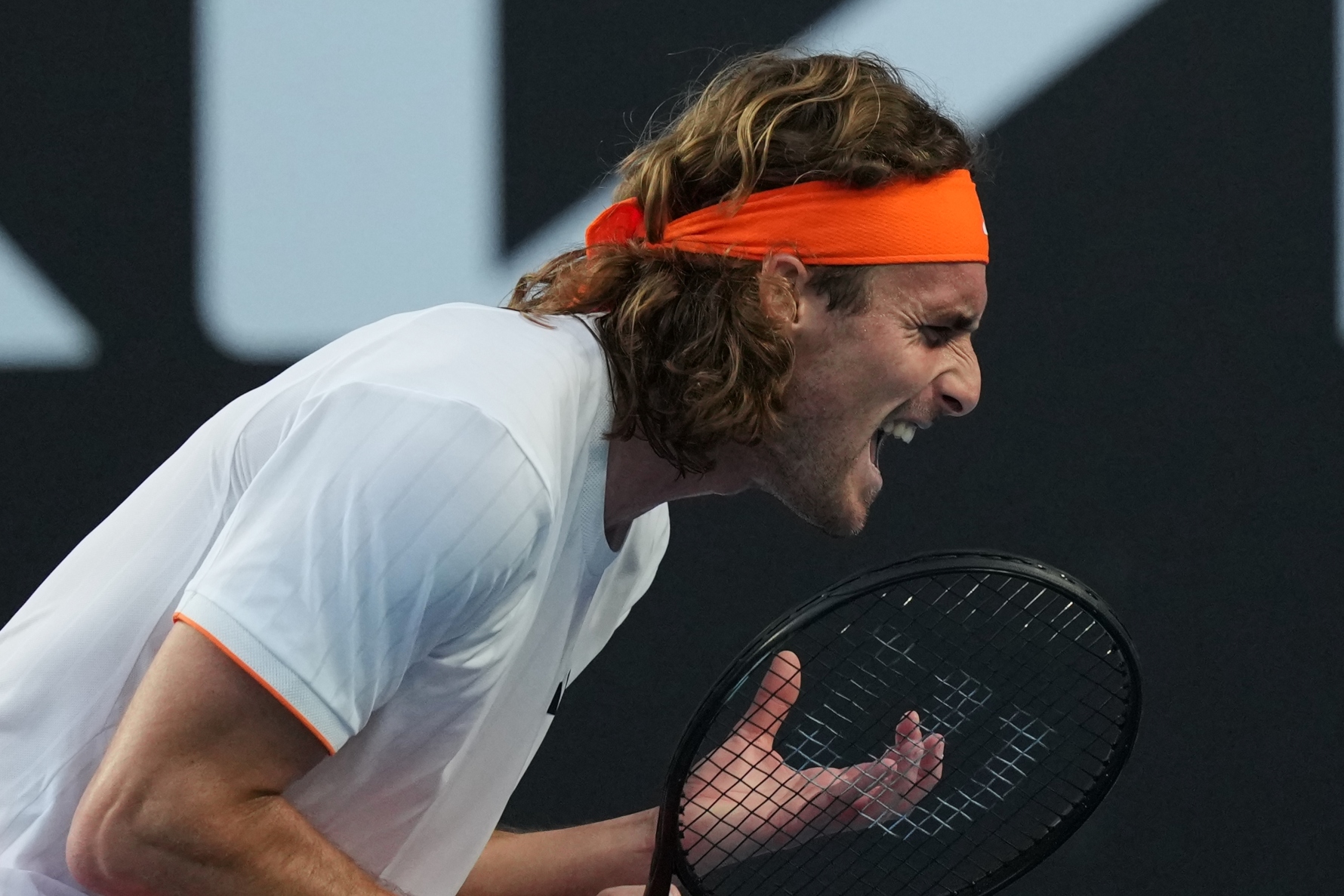 Μαροζάν &#8211; Τσιτσιπάς 2-1: Ήττα για τον Έλληνα τενίστα