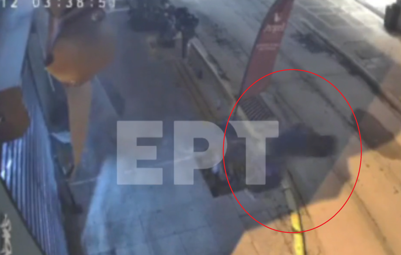 Διαρρήκτης στη Θεσσαλονίκη πήδηξε από ύψος 2,5 μέτρων για να διαφύγει &#8211; Έσπασε το μαγαζί και έκοψε το χέρι του