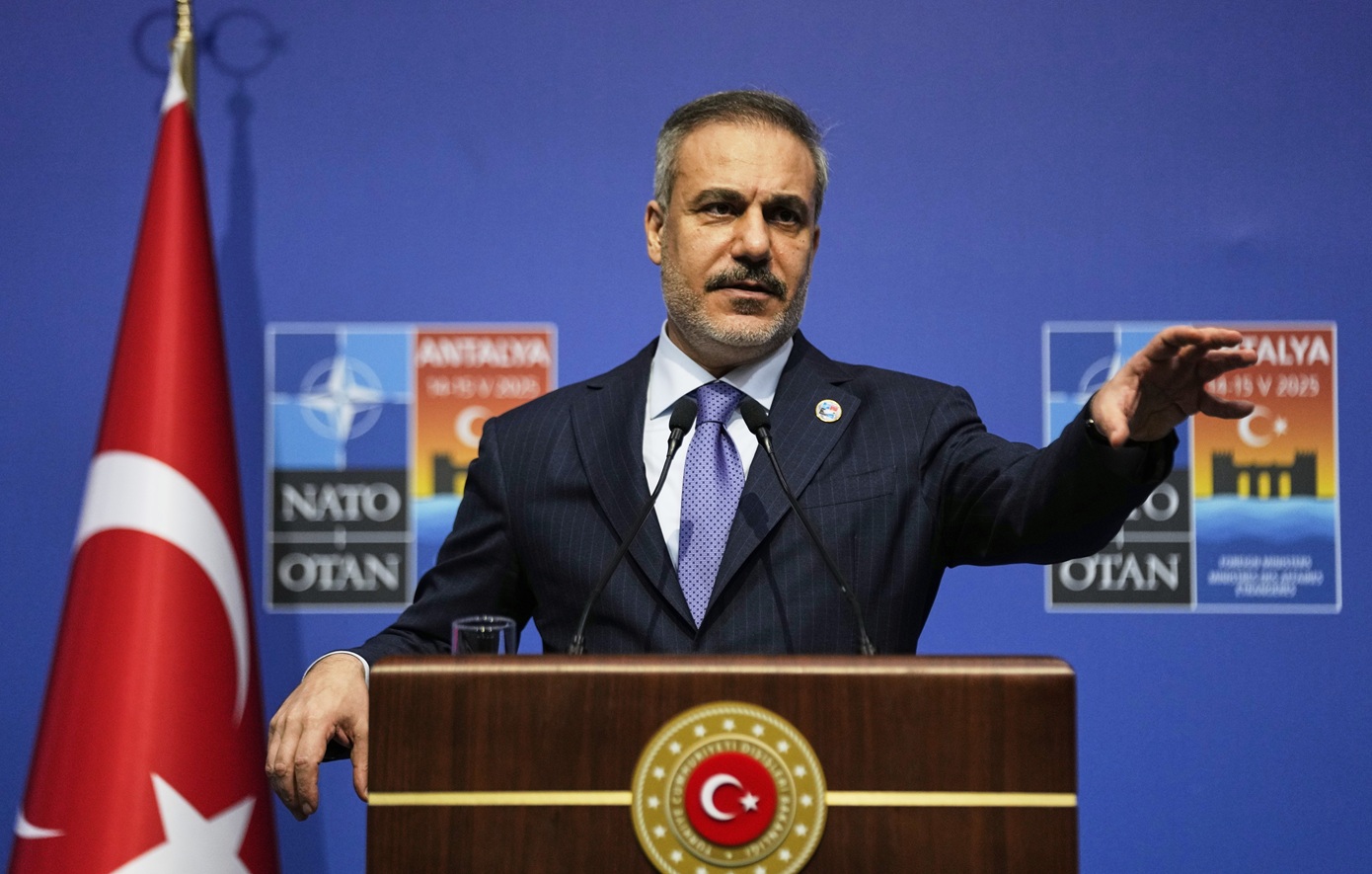 Ανησυχία πριν από τη Σύνοδο Κορυφής του ΝΑΤΟ: Ο Ερντογάν έκανε την Τουρκία «κόμβο» της Μουσουλμανικής Αδελφότητας