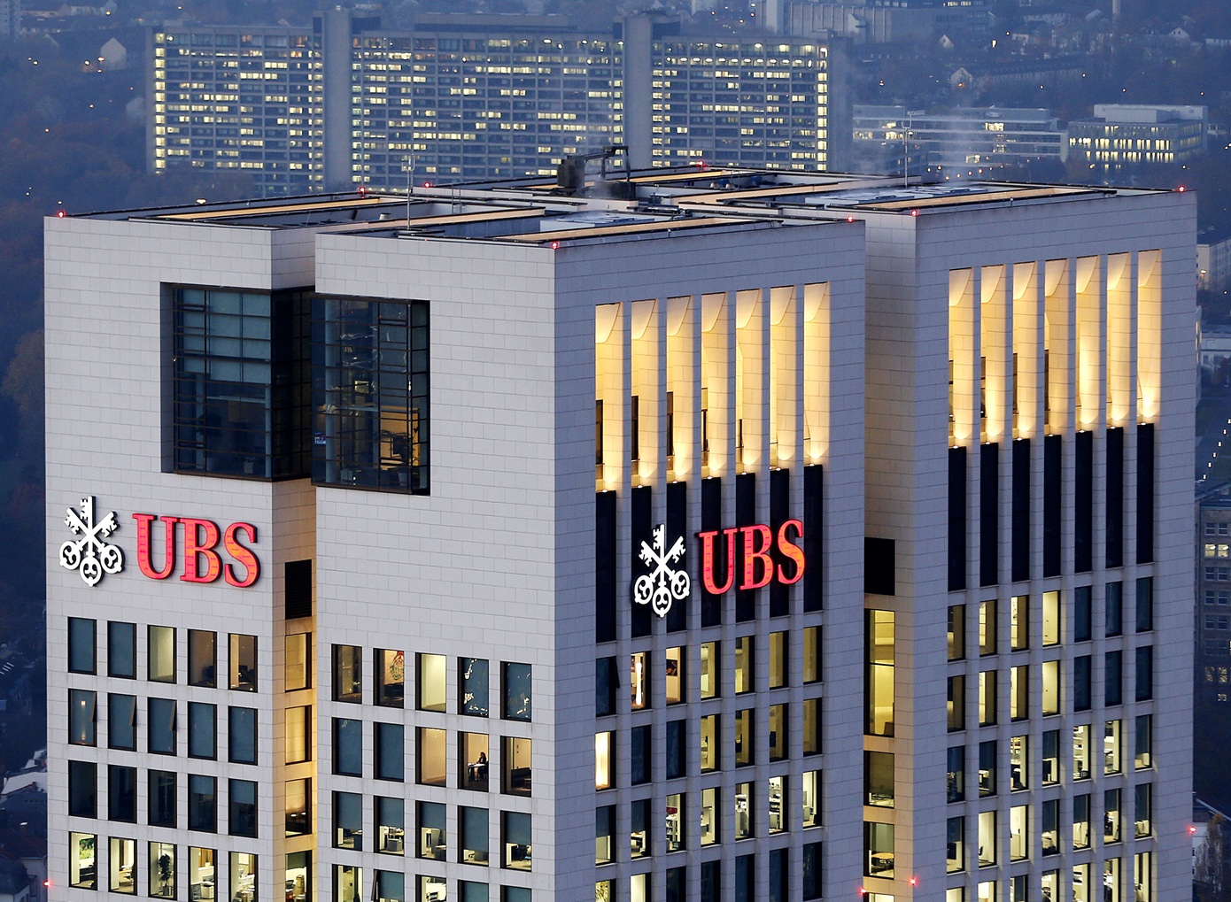 Ελβετική κυβέρνηση εναντίον UBS: Το «συμβιβαστικό» σχέδιο που φέρνει νέα αντιπαράθεση