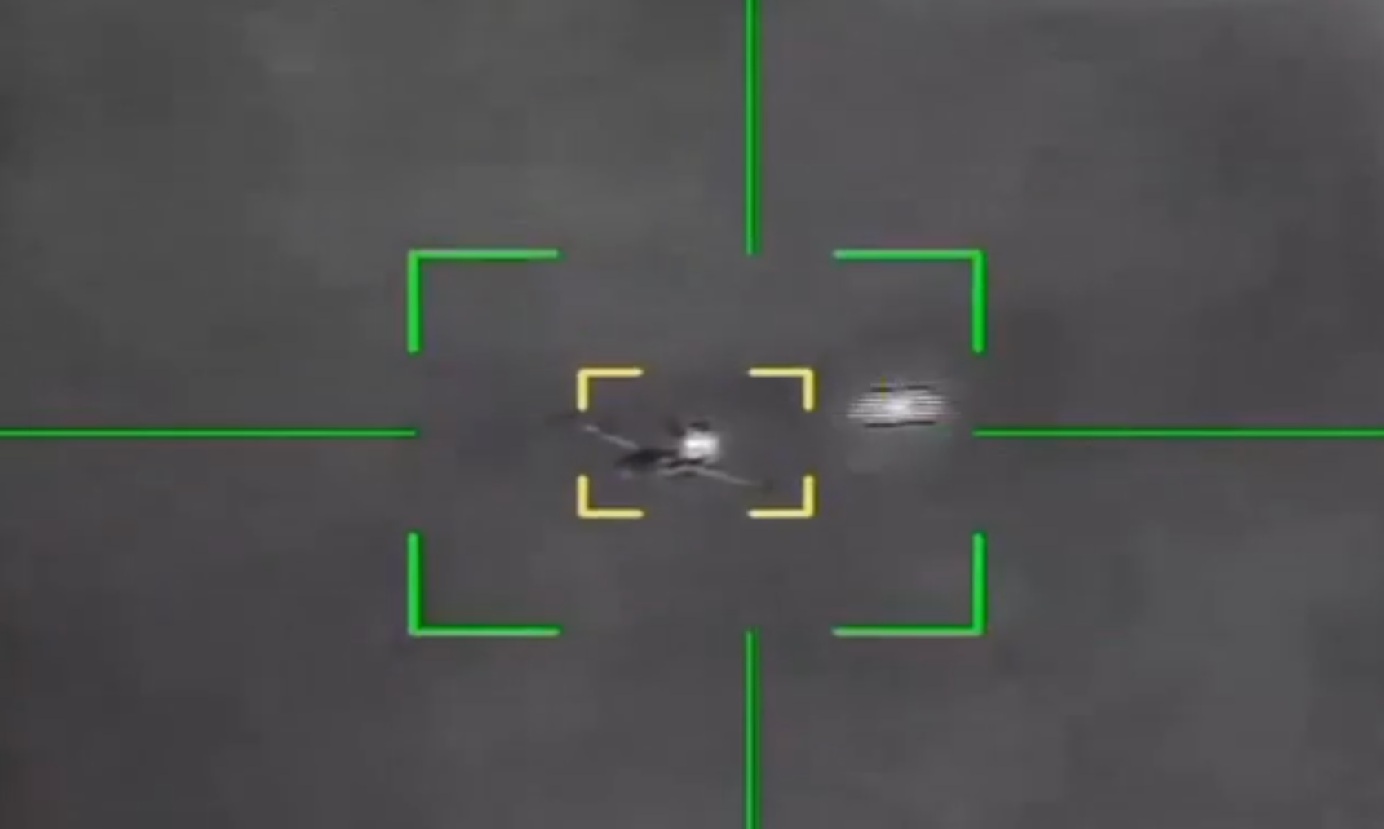 Θρίλερ με αγνοούμενο πιλότο μετά τις καταρρίψεις των αμερικανικών μαχητικών &#8211; Στον «αέρα» μεταφέρεται η σύγκρουση