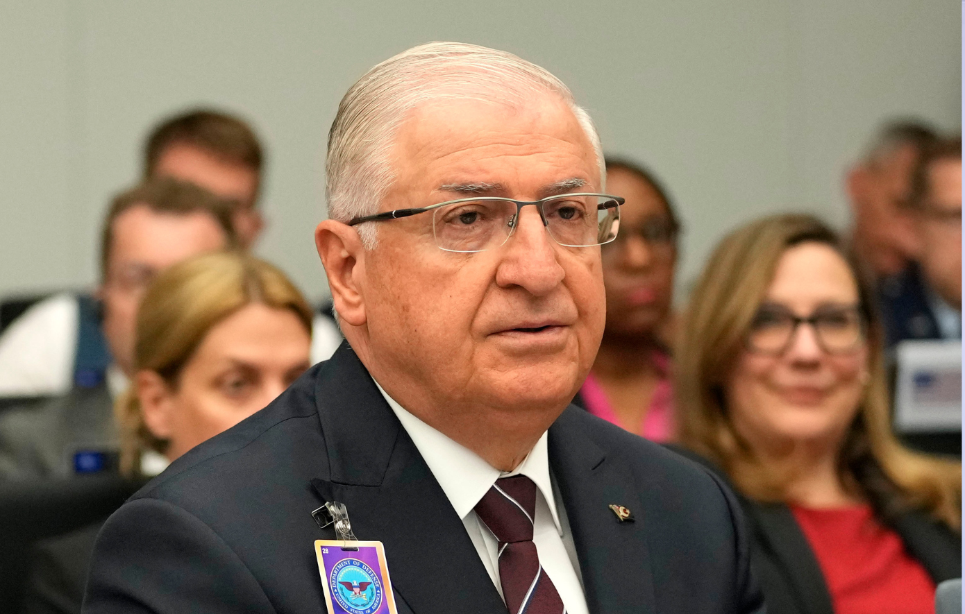 Προκλητικός ο Τούρκος υπουργός Άμυνας: «Η υπομονή μας έχει όρια», λέει με φόντο το Αιγαίο και την Κύπρο