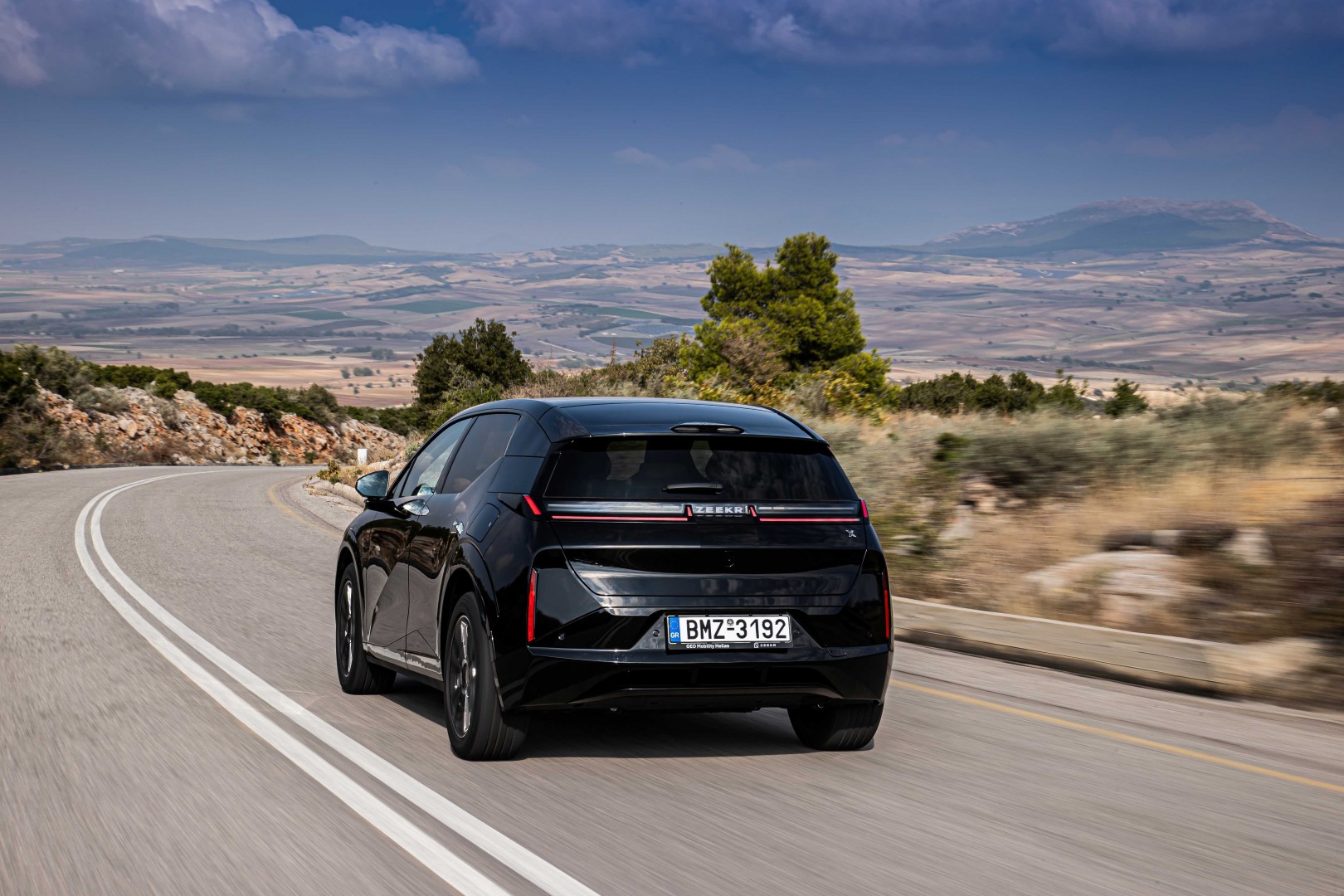 Πρωταπριλιά με… αληθινό όφελος 5.000 ευρώ από τη Zeekr