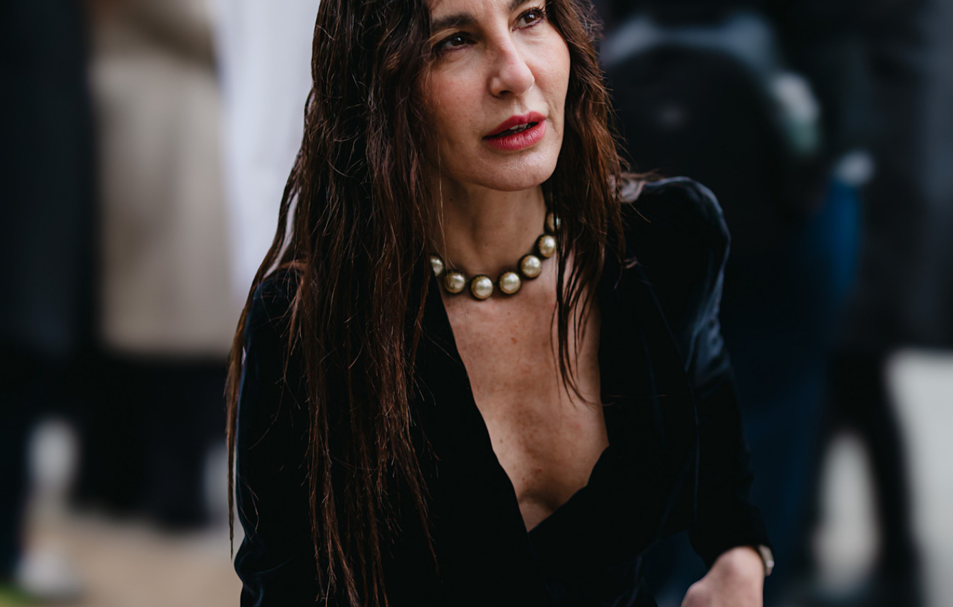 Τα χρωματιστά κοσμήματα που απογειώνουν κάθε look: Η τάση που έγινε statement (και το brand που πρέπει να γνωρίζετε)