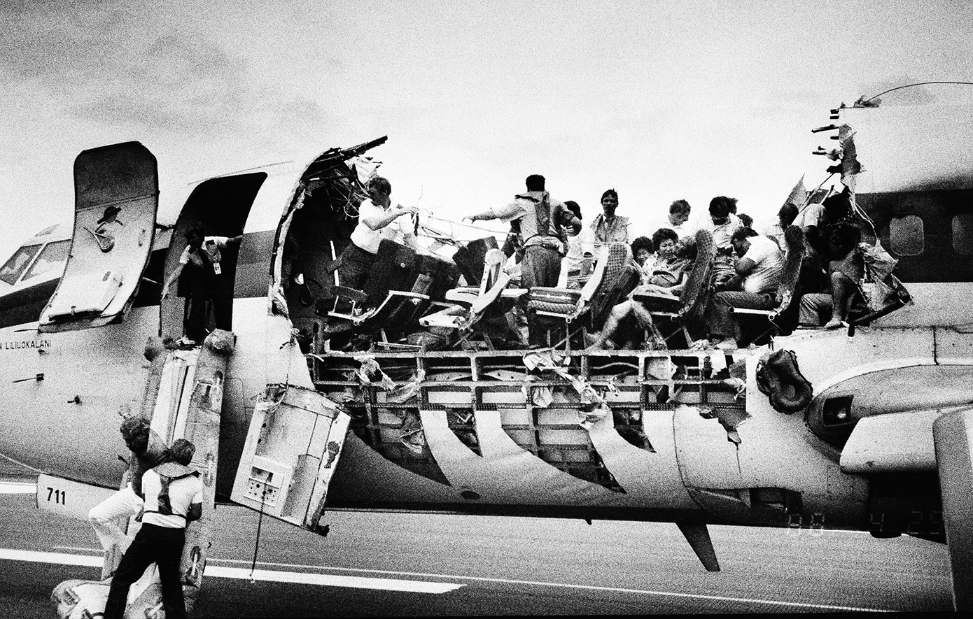 Σαν σήμερα 28 Απριλίου: Το μπόινγκ που κατάφερε να προσγειωθεί χωρίς οροφή &#8211; Πώς σώθηκαν σχεδόν όλοι οι επιβάτες