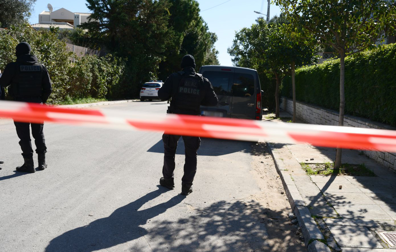 Νέο βίαιο περιστατικό μεταξύ οδηγών για μία θέση πάρκινγκ – Στο νοσοκομείο 45χρονος μετά από άγρια συμπλοκή στο Γαλάτσι