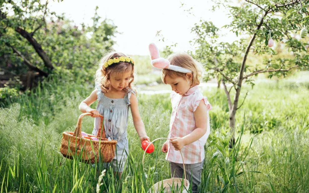 Πώς να μιλήσεις στα παιδιά για το Πάσχα χωρίς να τα μπερδέψεις