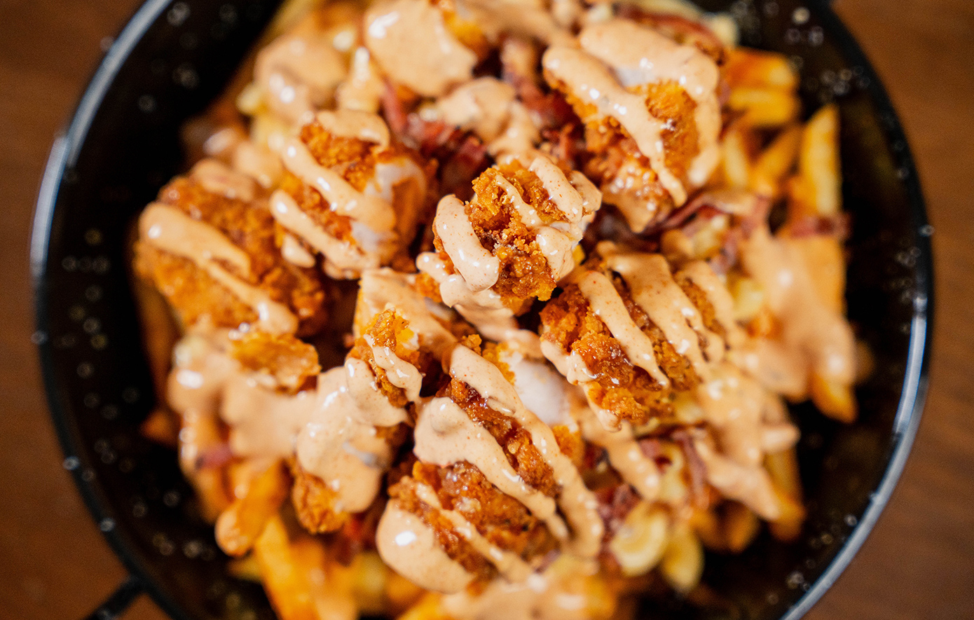 Chicken takes over: Νέο burger και Chicken Bowls στα Μπαρ Μπεε Κιου